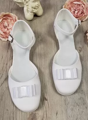 Chaussures de communion fille à petits talons