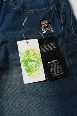 Jeans Baggy homme avec badge et motif poche arrière brodé