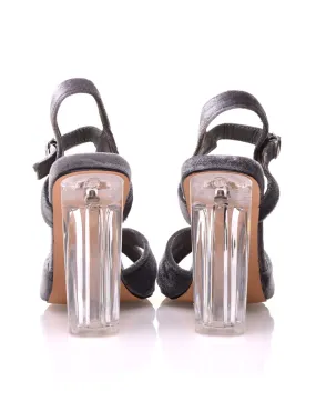 Sandales grises en velours à talons transparents